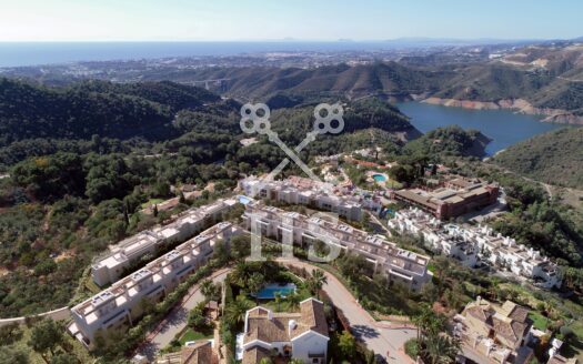 Almazara Hills