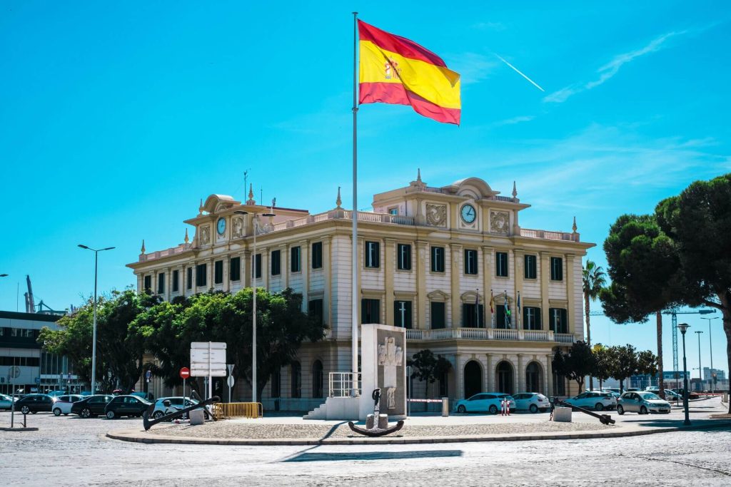 Record property purchases Spain foreigners 2024: Photo by Chris Boland on Unsplash
