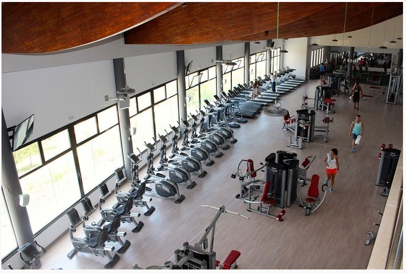 Centro deportivo las mesas ayuntamiento Estepona